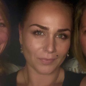 Meet your Posher, Crystal